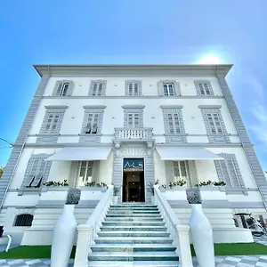 Tirreno Hotel