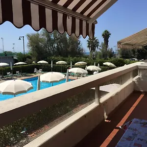 Memi 公寓式酒店